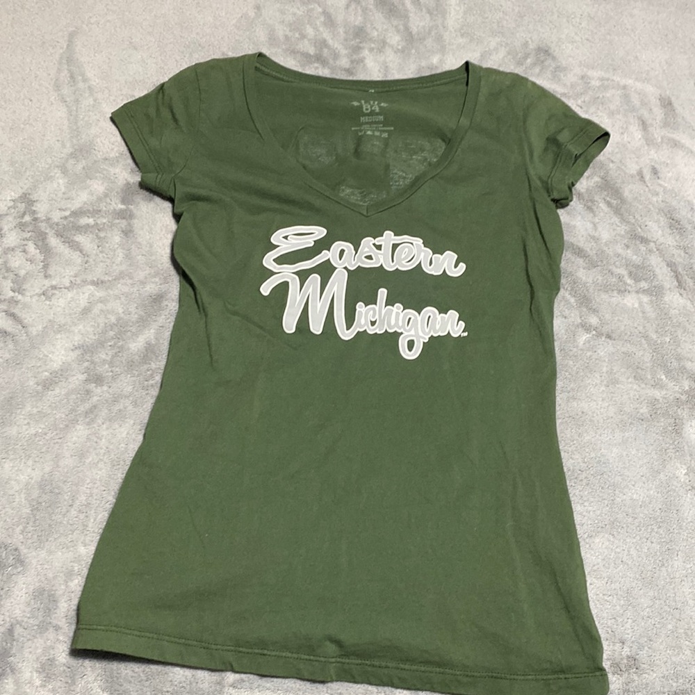 EMU V neck T shirt